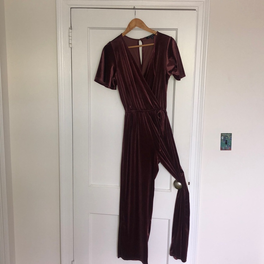 Velvet Jumper Size M